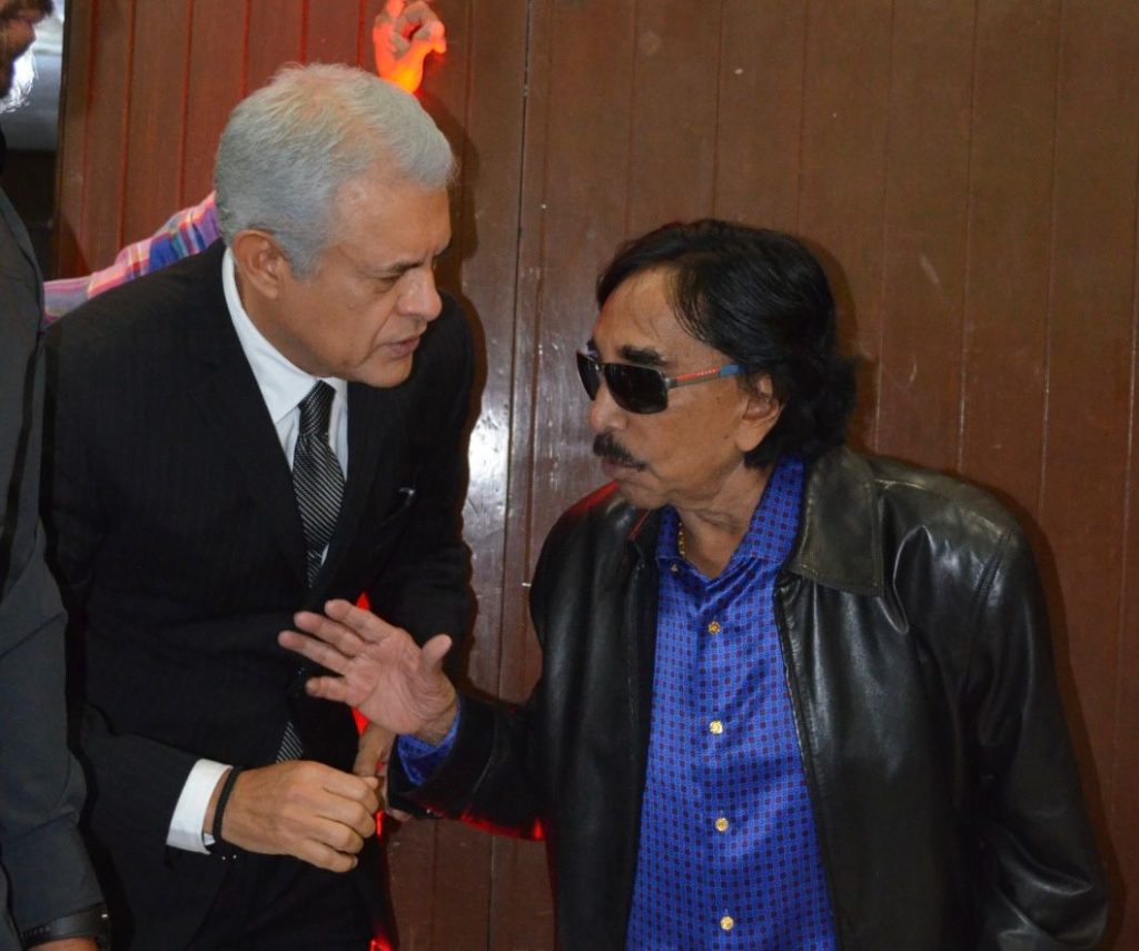 El presidente del CT, Reyes Soberanis y el líder del STFRM, Don Víctor Flores Morales.