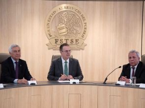 Toma de Nota al CEN del Sindicato Nacional de Trabajadores de la Secretaría de Economía; Asiste Marcelo Ebrard